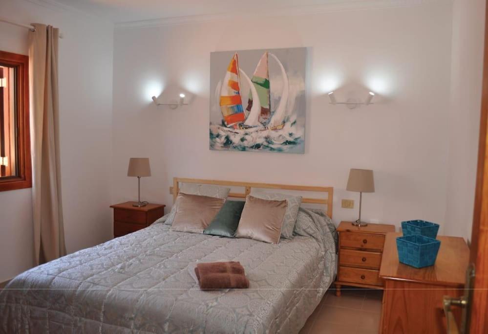 Los Cisnes Encantadora Casa Con Jardin Y Estudio Vista Al Mar El Medano  Bagian luar foto